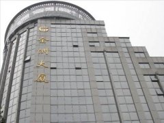 金洲大廈中央空調維護保養(yǎng)，主機大修